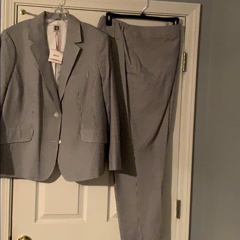 Seersucker women’s suit